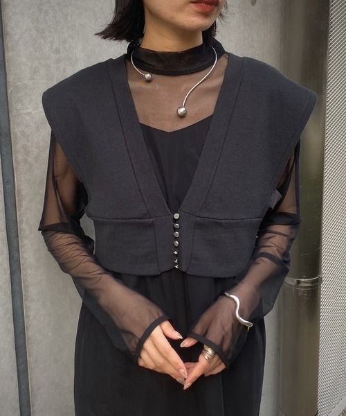 &g'aime（アンジェム）の「【&g’aime】ショートニットベスト（ベスト・レディース・グレイッシュベージュ/チャコールグレー・FREE）」の20枚目の写真