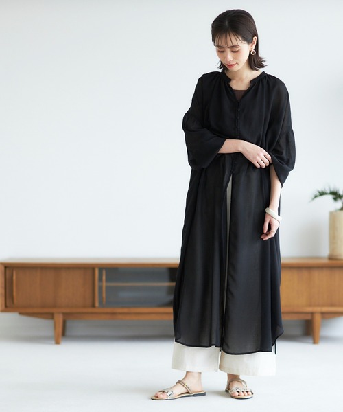 GeeRA(ジーラ)の「ボリューム袖カフタンワンピース(ワンピース・レディース・ブラック/ブルー/モカ・LARGE/MEDIUM/X-LARGE)」の6枚目の写真