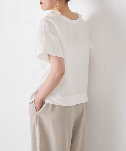 BEARDSLEY（ビアズリー）の「モチーフの取り外し可 前後着用可 着回し力の高い1着 花モチーフブラウス（シャツ/ブラウス・レディース・ブラック/アイボリー・FREE）」の5枚目の写真