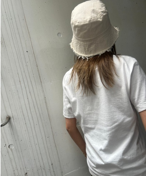 COLOR TOKYO ACCESSORIES(カラートウキョウアクセサリー)の「ダメージデザインバケットハット(ハット・レディース・OFF WHT/Black/White・FREE)」の12枚目の写真