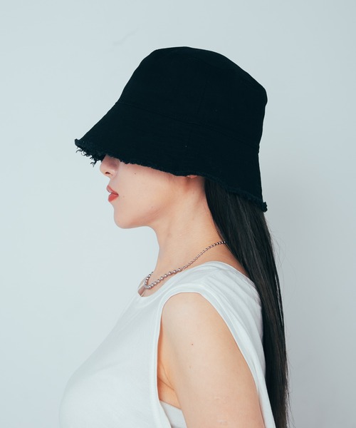 COLOR TOKYO ACCESSORIES(カラートウキョウアクセサリー)の「ダメージデザインバケットハット(ハット・レディース・OFF WHT/Black/White・FREE)」の19枚目の写真