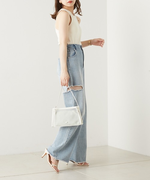 Chico（チコ）の「【SALON by Chico限定】パット付きアメスリタンク（Tシャツ/カットソー・レディース・ホワイト/ブラック/オートミール・FREE）」の9枚目の写真