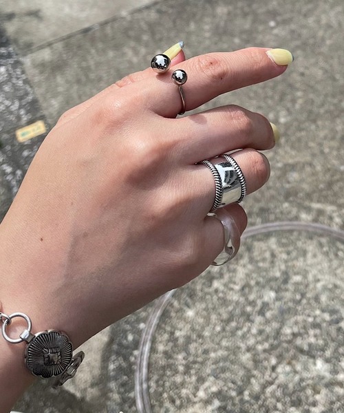 PAGEBOY(ページボーイ)の「ロープワイドリング(リング・レディース・シルバー・FREE)」の2枚目の写真