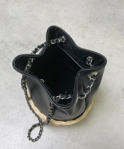 StyleSea（スタイルシー）の「フェイクレザードッキングカゴバッグ（ショルダーバッグ・レディース・ホワイト/ブラック/カーキ/イエロー・FREE）」の10枚目の写真