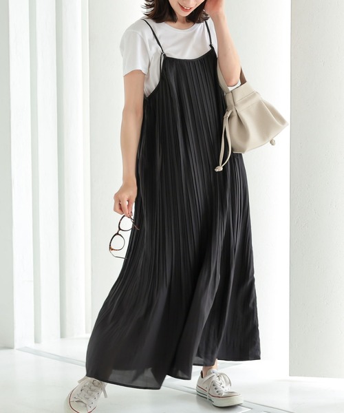 KOBE LETTUCE（コウベレタス）の「2wayプリーツキャミワンピース（ワンピース・レディース・グリーン/ブラック/ブラウン・FREE）」の2枚目の写真