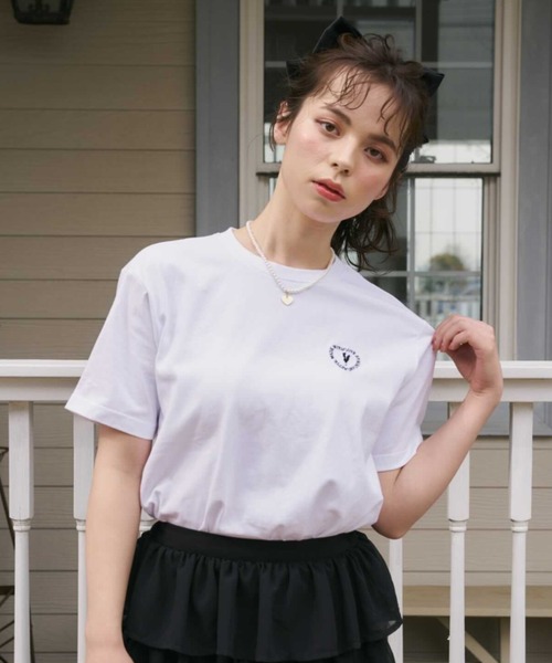 MIRO AMURETTE(ミロアミュレット)の「niwatori embroidery T-shirt(Tシャツ/カットソー・レディース・ホワイト×レッド/ホワイト×ネイビー・FREE)」の4枚目の写真
