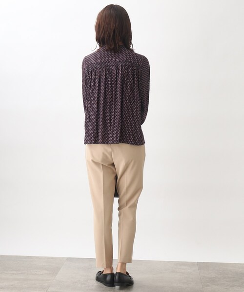 grove（グローブ）の「◆柄も入った8色展開。ヴィンテージサテン柄アソートブラウス（シャツ/ブラウス・レディース・ダークグリーン/アイボリー/ボルドー/ブラック系1/ネイビー系/アイボリー系/グレー系その他/ブラウン系その他・02/03/04/01/05）」の18枚目の写真