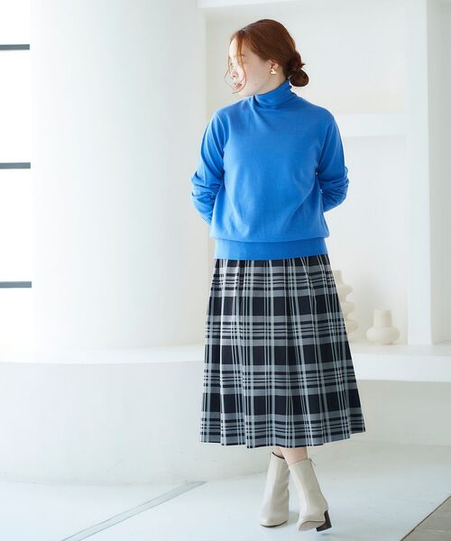 le.coeur blanc(ルクールブラン)の「ウォッシャブルウールハイネックプルオーバー(ニット/セーター・レディース・オフホワイト/ピンク/ブルー/ブラック・38)」の9枚目の写真