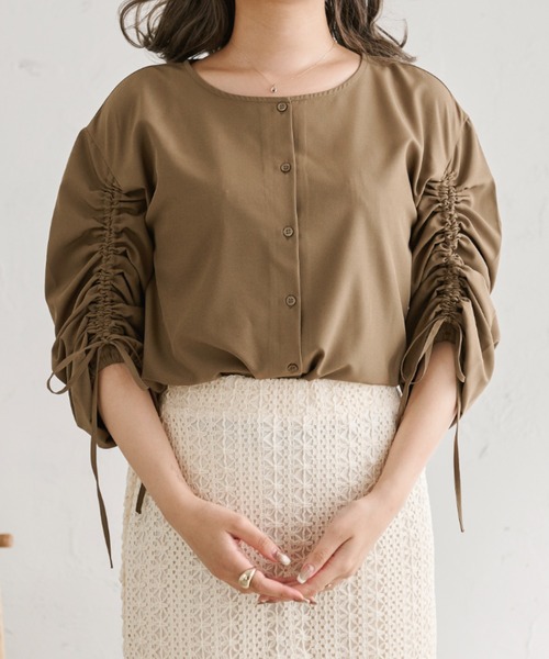 Ambre Neige(アンブルネージュ)の「シャーリングシャツ/【WEB/EC限定商品】(シャツ/ブラウス・レディース・アイボリー/モカ・FREE)」の15枚目の写真