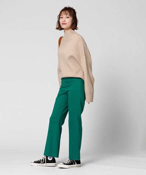 【新品タグ付き】 【SUKALA】ベーシックフレアパンツ　レギンス 　Ｌサイズ 新品タグ付き】 【SUKALA】ベーシックフレアパンツ レギンス L