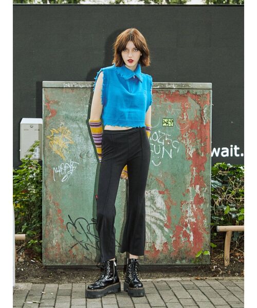 jouetie（ジュエティ）の「センターステッチフィットフレアパンツ（その他パンツ・レディース・ブラック/パープル/レッド/グリーン・MEDIUM）」の9枚目の写真