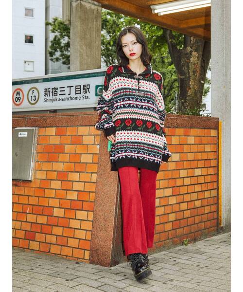 jouetie（ジュエティ）の「センターステッチフィットフレアパンツ（その他パンツ・レディース・ブラック/パープル/レッド/グリーン・MEDIUM）」の17枚目の写真