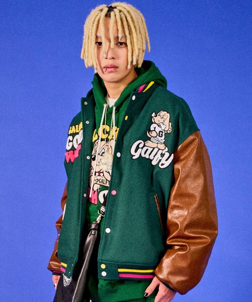 GALFY（ガルフィー）の「GALFY/ガルフィー二代目わんわん大学JKT（スタジャン・メンズ・ブラック/グリーン/ライトピンク・L/XL）」の2枚目の写真