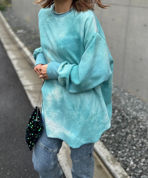 mi via loca（ミヴィアロカ）の「ワッフルタイダイ配色ステッチロンT（Tシャツ/カットソー・レディース・パープル/グリーン/スミクロ/ブラウン/カーキ/ブラウン系その他/カーキ系1/グリーン系その他・FREE）」の5枚目の写真