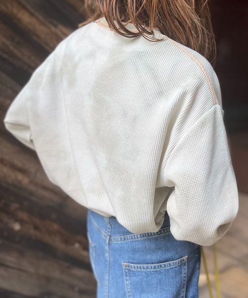 mi via loca（ミヴィアロカ）の「ワッフルタイダイ配色ステッチロンT（Tシャツ/カットソー・レディース・パープル/グリーン/スミクロ/ブラウン/カーキ/ブラウン系その他/カーキ系1/グリーン系その他・FREE）」の13枚目の写真