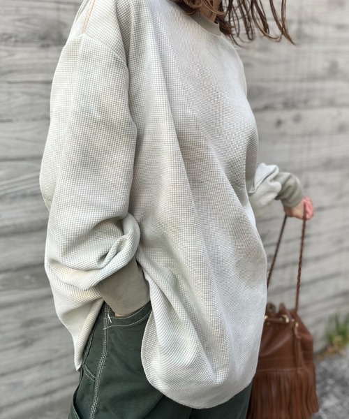 mi via loca（ミヴィアロカ）の「ワッフルタイダイ配色ステッチロンT（Tシャツ/カットソー・レディース・パープル/グリーン/スミクロ/ブラウン/カーキ/ブラウン系その他/カーキ系1/グリーン系その他・FREE）」の22枚目の写真