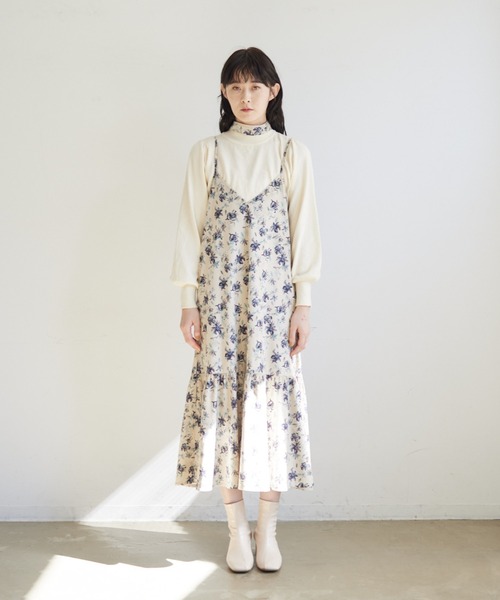 idem(イデム)の「flower velours onepiece/フラワーベロアキャミワンピース(ワンピース・レディース・ブラウン/ネイビー/アイボリー・FREE)」の2枚目の写真