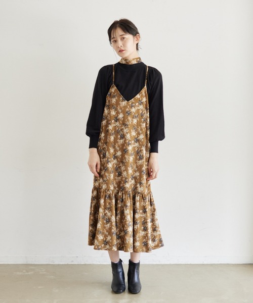 idem(イデム)の「flower velours onepiece/フラワーベロアキャミワンピース(ワンピース・レディース・ブラウン/ネイビー/アイボリー・FREE)」の17枚目の写真