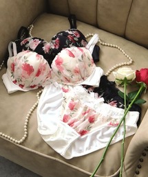 aimerfeel（エメフィール）の「×ローズガーデン ブラジャー&ショーツ（ブラ&ショーツ）」