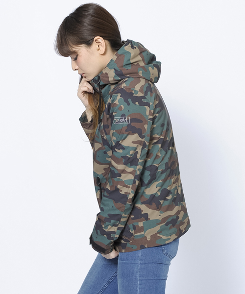 X-girl（エックスガール）の「3WAY MOUNTAIN PARKA CAMO（マウンテンパーカー・レディース・カモフラージュ・1/2）」の3枚目の写真