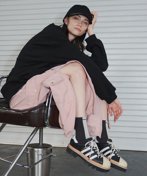 AIVER(アイバー)の「AIVER スクリームスウェット(スウェット・メンズ・グレイッシュブルー/ブラック・LARGE/SMALL/MEDIUM)」の6枚目の写真