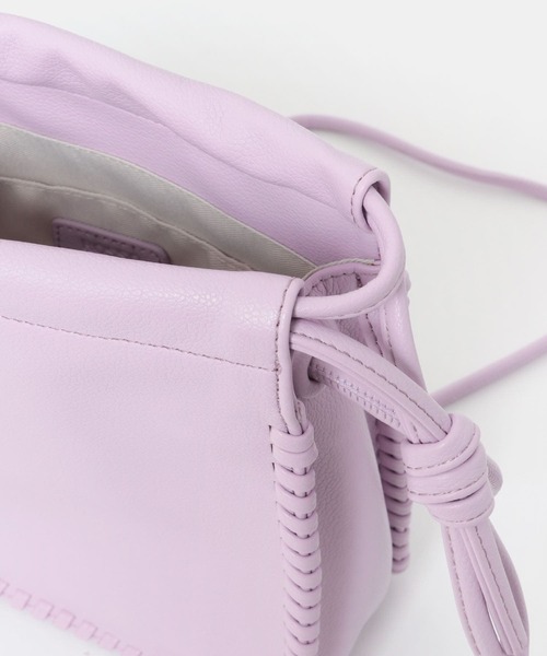 URBAN RESEARCH ROSSO（アーバンリサーチロッソ）の「ステッチデザインポシェット（ショルダーバッグ・レディース・オフホワイト/ラベンダー/ブラック・-）」の18枚目の写真