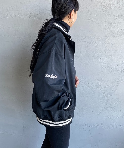 VISION STREET WEAR（ヴィジョンストリートウェア）の「【WEB限定】[VISION STREET WEAR/ビジョン ストリート ウェアー] ワッペンデザイン ナイロンコーチスタジャン（スタジャン・レディース・グリーン/ブラック・M/L）」の7枚目の写真