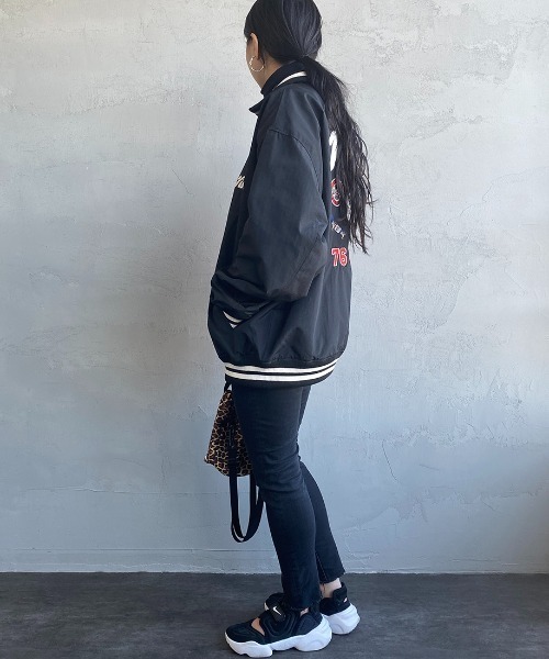 VISION STREET WEAR（ヴィジョンストリートウェア）の「【WEB限定】[VISION STREET WEAR/ビジョン ストリート ウェアー] ワッペンデザイン ナイロンコーチスタジャン（スタジャン・レディース・グリーン/ブラック・M/L）」の15枚目の写真