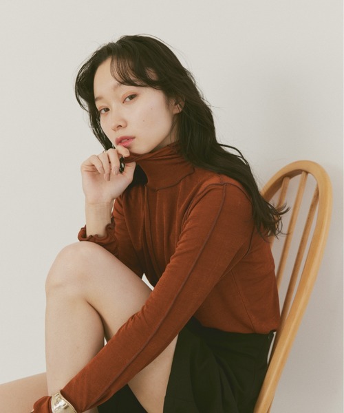 moi tytto（モイテュット）の「メロウロングスリーブトップス（Tシャツ/カットソー・レディース・ナチュラル/ブラウン/ブラック・FREE）」の16枚目の写真