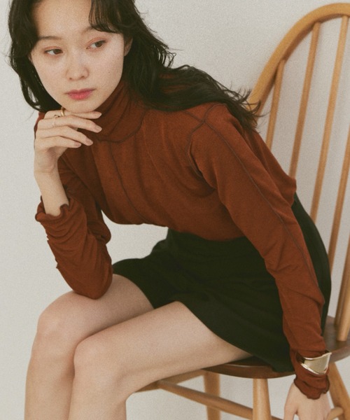 moi tytto（モイテュット）の「メロウロングスリーブトップス（Tシャツ/カットソー・レディース・ナチュラル/ブラウン/ブラック・FREE）」の12枚目の写真