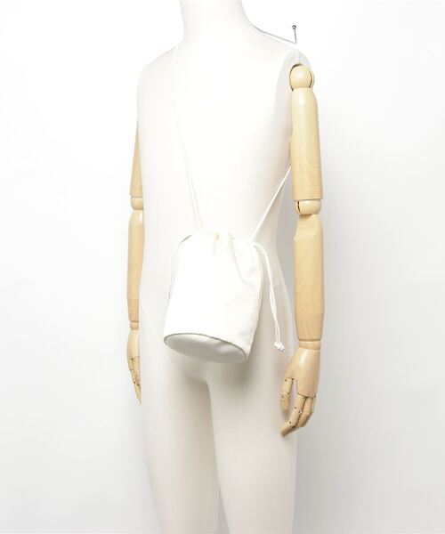 ESLOW(エスロー)の「ESLOW/CYLINDER DRAWSTRING BAG(ショルダーバッグ・レディース・ブラック/オフホワイト・FREE)」の5枚目の写真
