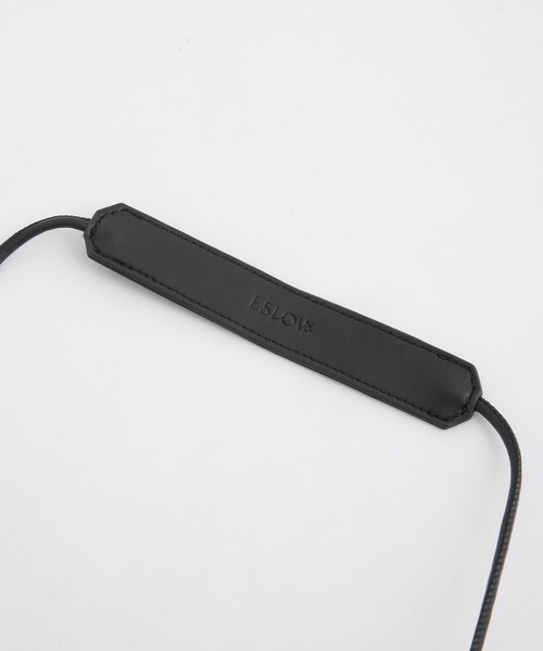 ESLOW(エスロー)の「ESLOW/CYLINDER DRAWSTRING BAG(ショルダーバッグ・レディース・ブラック/オフホワイト・FREE)」の14枚目の写真