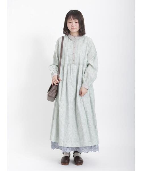 Samansa Mos2(サマンサ モスモス)の「襟配色小花柄ワンピース(ワンピース・レディース・ブラック/ミント/ベージュ・フリ-)」の4枚目の写真