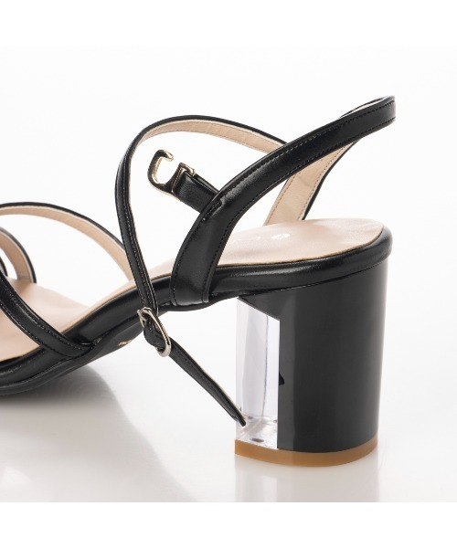 セール】スクエアトゥストラップサンダル（サンダル）｜carino