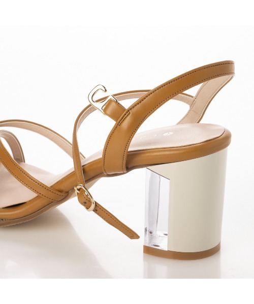 セール】スクエアトゥストラップサンダル（サンダル）｜carino