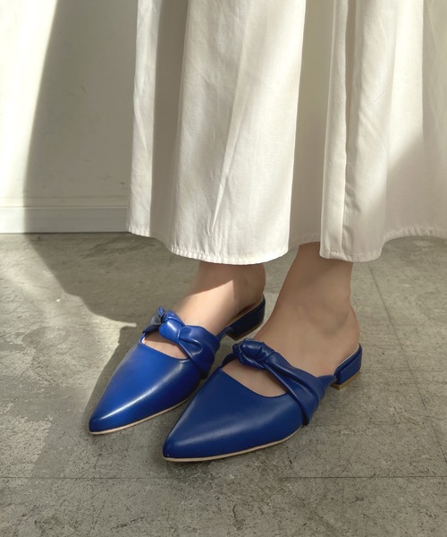 Futier land（フューティアランド）の「ポインテッドフラットミュールパンプス（パンプス・レディース・ブルー/キャメル/イエロー/ブラック・36/40/38/37/39）」の21枚目の写真