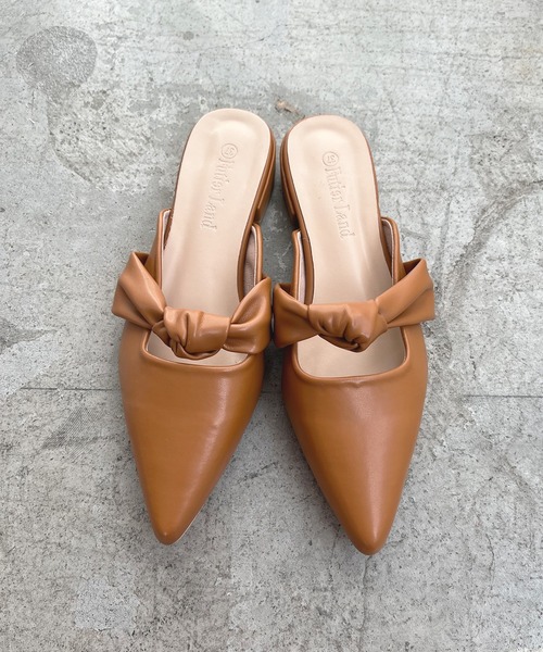 Futier land（フューティアランド）の「ポインテッドフラットミュールパンプス（パンプス・レディース・ブルー/キャメル/イエロー/ブラック・36/40/38/37/39）」の16枚目の写真