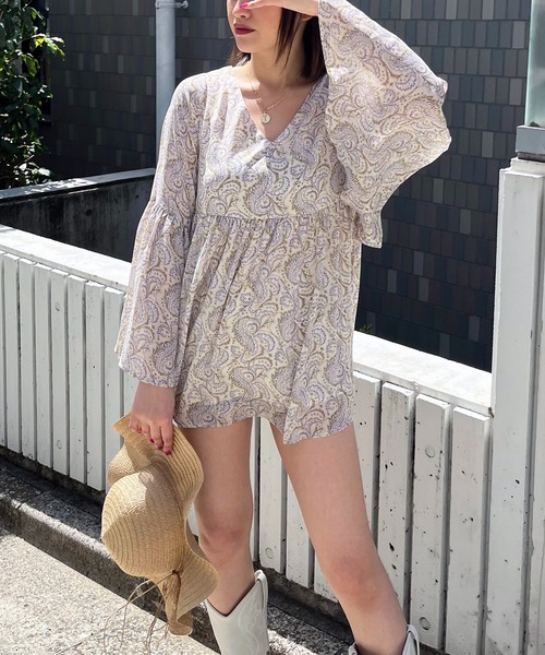 SPIRALGIRL(スパイラルガール)の「ペイズリー柄ラメストライプフレアブラウス(シャツ/ブラウス・レディース・ホワイト系/ブルー系・FREE)」の8枚目の写真