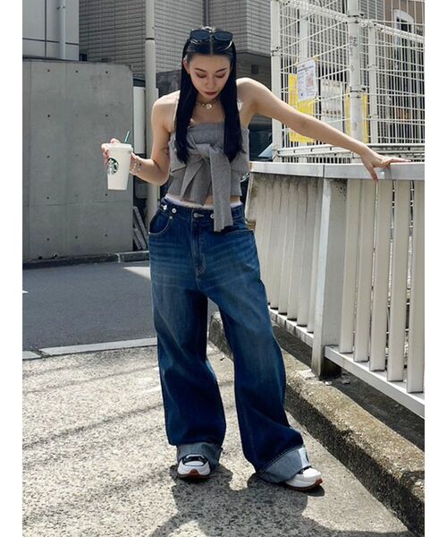 EVRIS（エヴリス）の「【ハイウエスト/ローウエスト】ウエストボタンワイドデニムパンツ（デニムパンツ・レディース・ライトブルー/ブルー・SMALL/MEDIUM）」の13枚目の写真