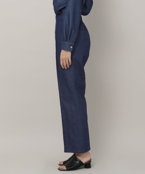 Elura（エルーラ）の「大人キレイめデニムパンツ（デニムパンツ・レディース・ライトブルー/ネイビー・SMALL/LARGE/MEDIUM）」の9枚目の写真