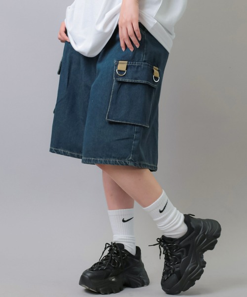 SPINNS(スピンズ)の「カーゴハーフパンツ(カーゴパンツ・レディース・ベージュ/ブラック/ブラック系/サックスブルー系/ホワイト/カーキ/ブルー系その他/ブルー系その他2・ONESIZE)」の1枚目の写真