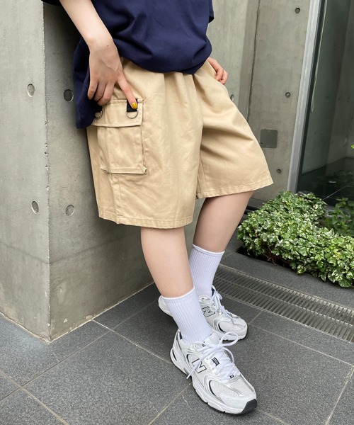 SPINNS(スピンズ)の「カーゴハーフパンツ(カーゴパンツ・レディース・ベージュ/ブラック/ブラック系/サックスブルー系/ホワイト/カーキ/ブルー系その他/ブルー系その他2・ONESIZE)」の14枚目の写真