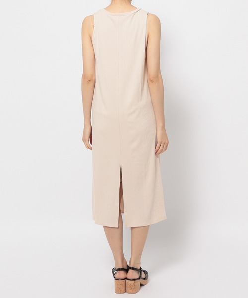 mysty woman（ミスティウーマン）の「カットアウトキャミワンピース2PSET　907585（ワンピース・レディース・ブラック/ブラウン/グレイッシュベージュ・FREE）」の13枚目の写真