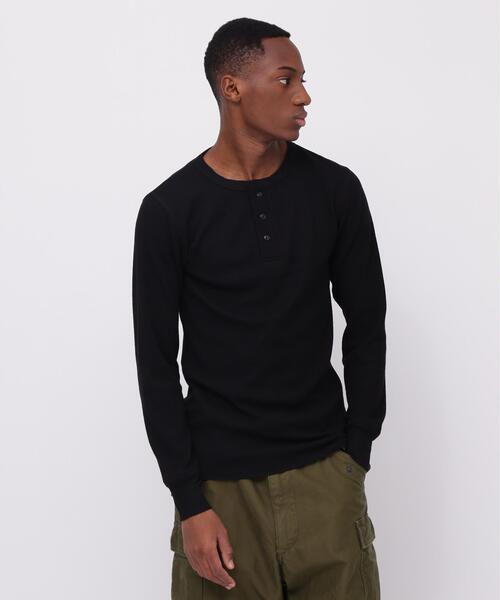 AVIREX(アヴィレックス)の「《DAILY/デイリー》L/S THERMAL HENLEY NECK T-SHIRT / 長袖 サーマル ヘンリーネックTシャツ / AVIREX / アヴィレックス(Tシャツ/カットソー・メンズ・ネイビー/グレー/ブラック/ホワイト系2/オリーブ系・L/M/S/2XL/XL)」の3枚目の写真