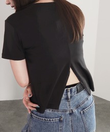 【ZOZO限定】バックスリットショートT / Tシャツ コンパクト プルオーバー バックデザイン シンプルトップス 白T 黒T 半袖 ショート丈 短丈 クロップド丈 ミニ丈 クルーネック 無地 ホワイト ブラック 白 黒