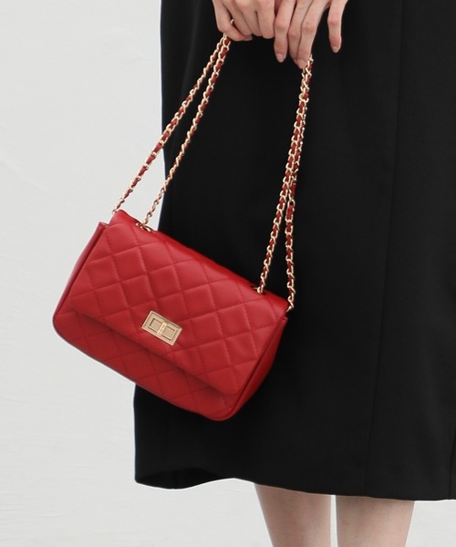 Honeys(ハニーズ)の「フラップショルダーバッグ(ショルダーバッグ・レディース・ベージュ/ブラック/スモークピンク/アイボリー/シルバー/ライトグレー/ブルー/レッド/ゴールド・FREE)」の7枚目の写真