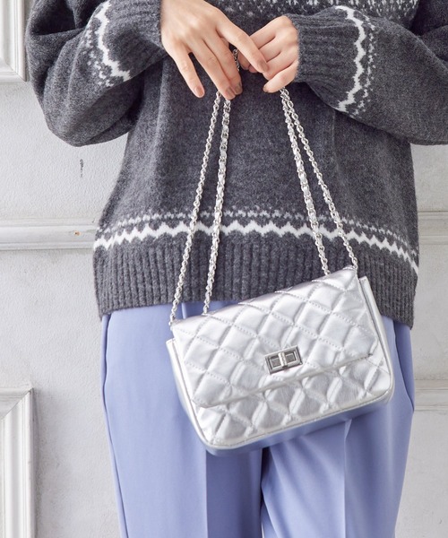 Honeys(ハニーズ)の「フラップショルダーバッグ(ショルダーバッグ・レディース・ベージュ/ブラック/スモークピンク/アイボリー/シルバー/ライトグレー/ブルー/レッド/ゴールド・FREE)」の8枚目の写真