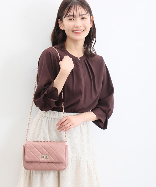 Honeys(ハニーズ)の「フラップショルダーバッグ(ショルダーバッグ・レディース・ベージュ/ブラック/スモークピンク/アイボリー/シルバー/ライトグレー/ブルー/レッド/ゴールド・FREE)」の13枚目の写真