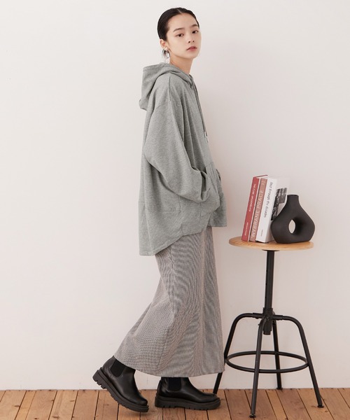 Fashion Letter(ファッションレター)の「【M-5L】ミニ裏毛ヒップカバーパーカー(パーカー・レディース・チャコールグレー/ブラック/杢グレー・M~L/LL~3L/4L~5L)」の9枚目の写真