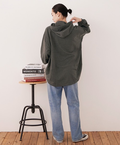 Fashion Letter(ファッションレター)の「【M-5L】ミニ裏毛ヒップカバーパーカー(パーカー・レディース・チャコールグレー/ブラック/杢グレー・M~L/LL~3L/4L~5L)」の10枚目の写真